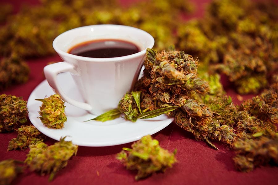 association du café du cannabis