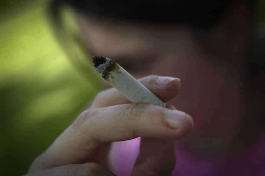 accès à la marijuana limité chez les jeunes 8