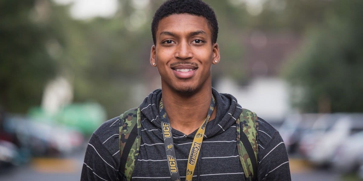 un étudiant arrêté parcequ il sentait la weed 7