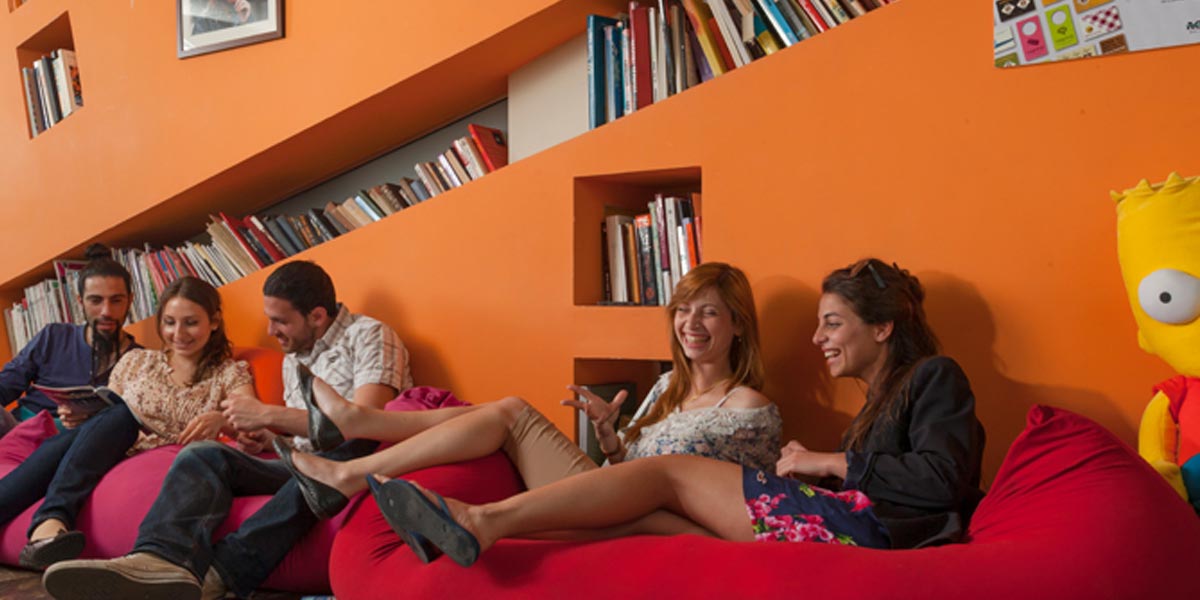 une université propose une campagne publicitaire sur le cannabis 6