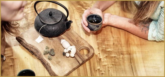Le "High Tea", la mode du thé au cannabis