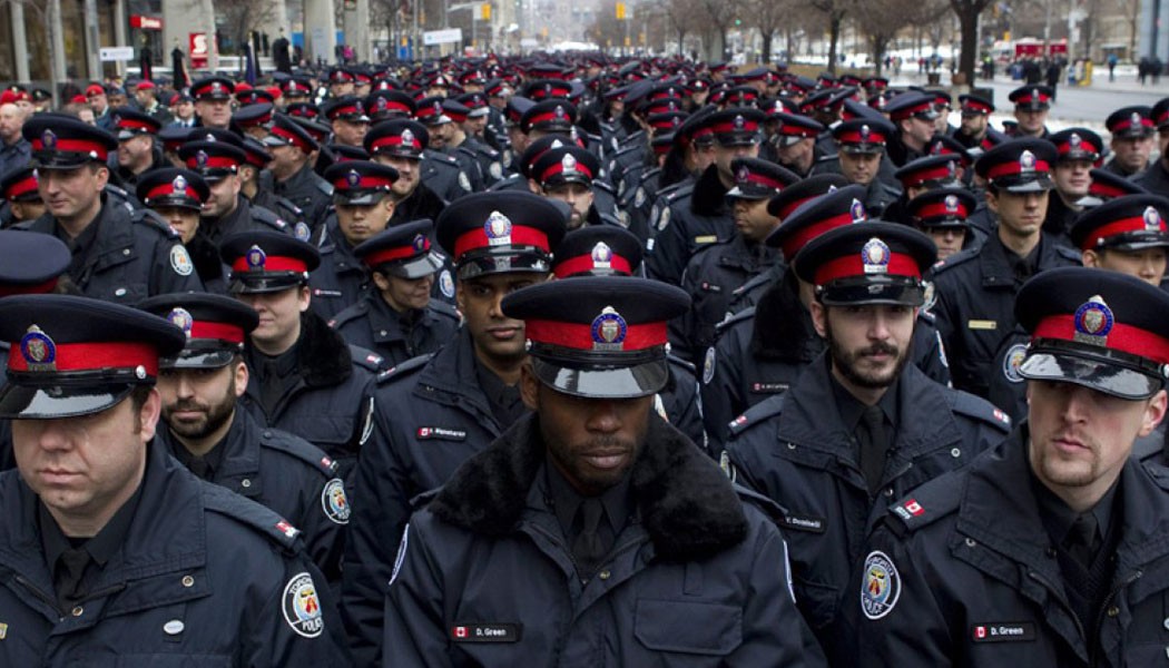 la police du canada pourrait retarder le pot légal