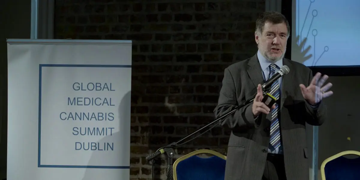 un neurologue demande la légalisation du cannabis au royaume uni 1