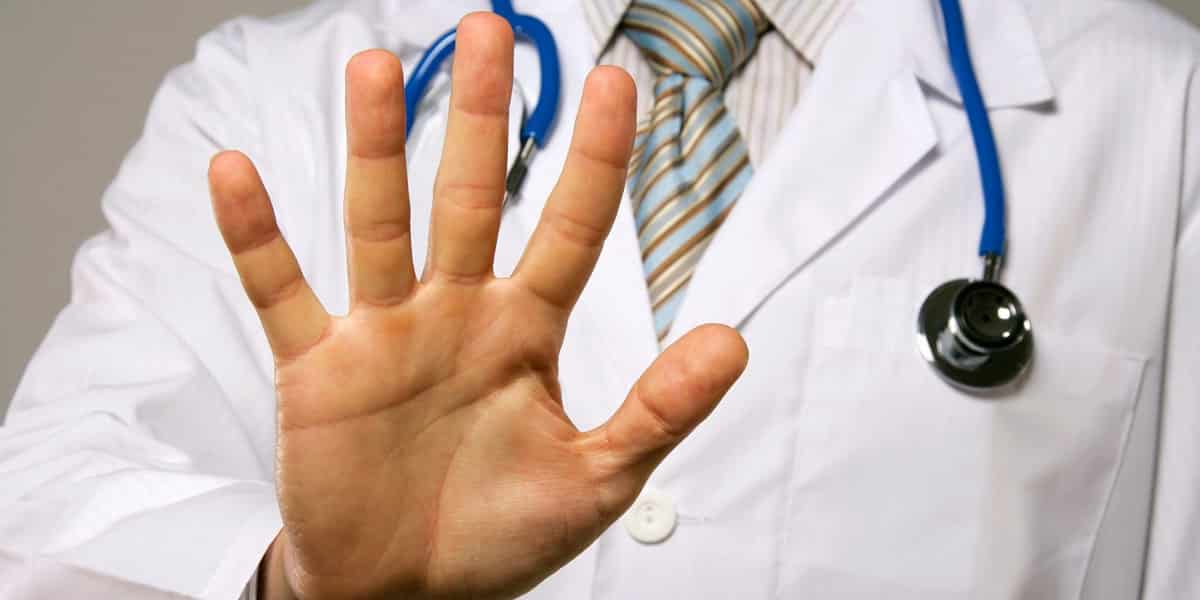 la moitié des médecins canadiens contre la légalisation 1