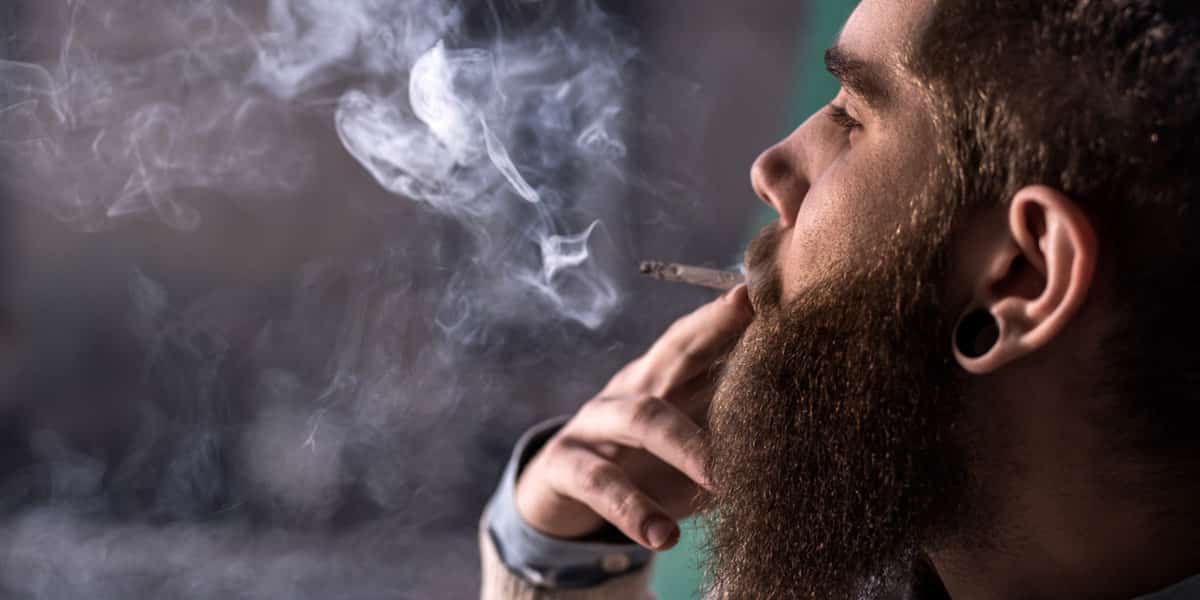 des fumeurs professionnels payés 50 dollars de l heure