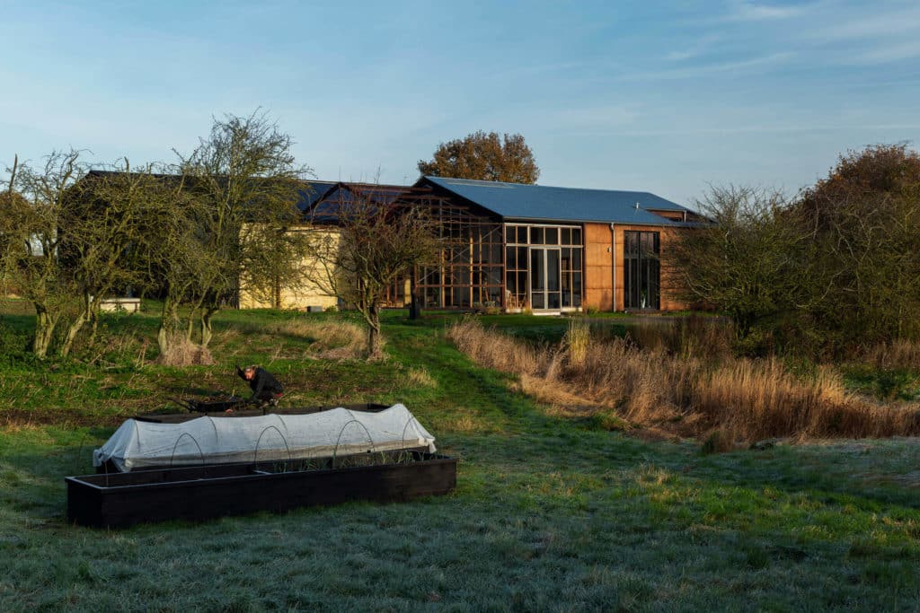 Des architectes britanniques construisent une maison à faible émission de carbone en utilisant du chanvre