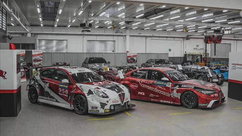 voiture de course en chanvre