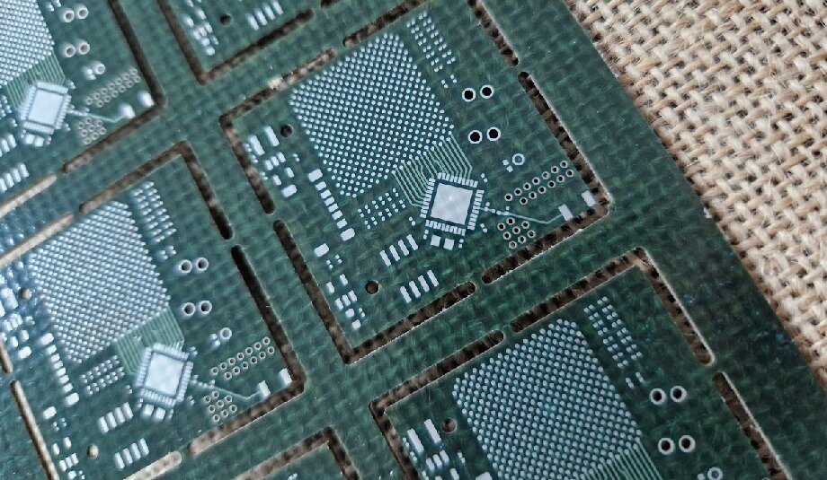 Des Circuits Imprimés en Fibre de Chanvre ?