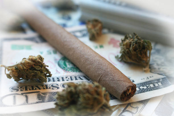 marijuana blunt with money, bud