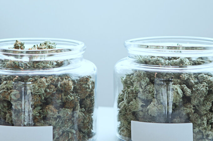 Les employés des magasins de cannabis se joignent à la grève en Colombie-Britannique